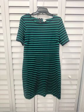 J Crew Striped Navy & Green Short Sleeve Shift Dress. Size M